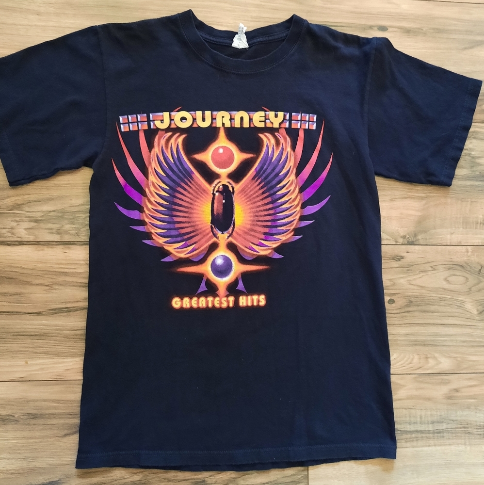 Women's size small. Or can be Unisex shirt.